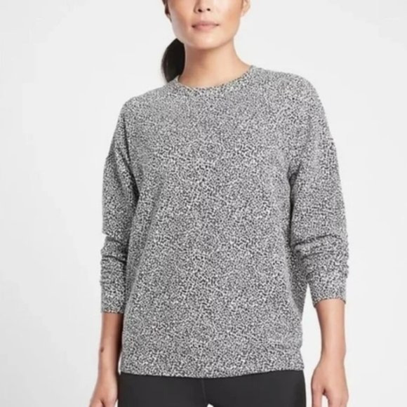 Athleta Studio to Street Animal Cheetah Printed Pullover Sweatshirt Size M - Picture 1 of 10